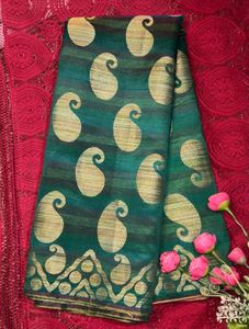 🌺New Green Paisley Saree🌺
