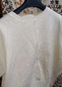 Elegant Off-White Textured Knit Crop Sweater