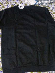 Trendy Black T-shirt m size