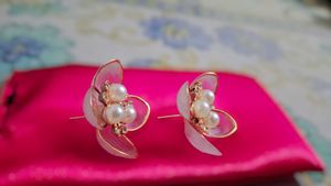 Floral Pearl Earrings
