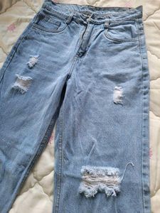 Distressed Wide Leg Jeans