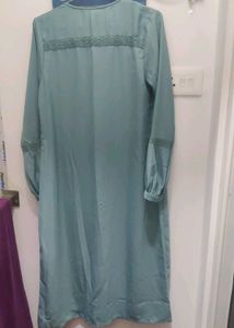 Women Sea Green solid Longline Shrug