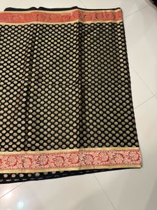 Elegant Banarasi Saree With Blouse
