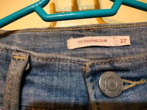 Levis Jeans