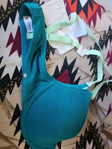 T.shirt Bra