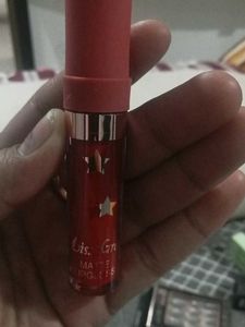 Miss Green Matte Lipsticks