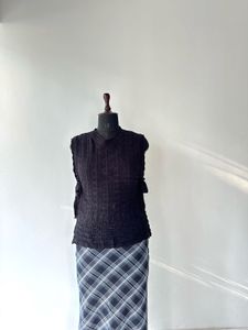 Vintage Black Sleeveless Lace Top