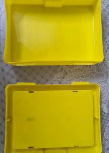 NESTLE MILO Kids Storage BOX With Cricket Pitch