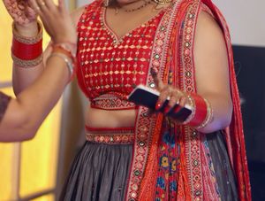 Elegant Grey &amp; Margenta Lehenga Choli