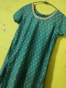 Avaasa Double Layer Ethnic Full Length Suit