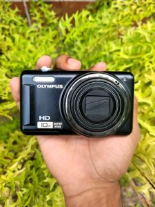 OLYMPUS D-720 Digital Camera