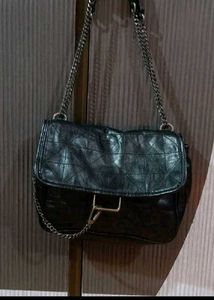 Stylish Zara Handbag 🖤🖤
