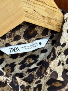 Zara Leopard Print Shirt (XS size)