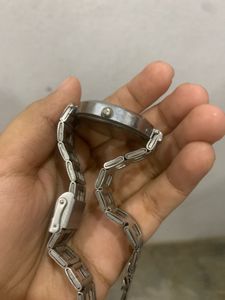 Elegant Geneva Women&#39;s Watch