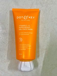 Vitamin C+E Super Bright Gel Face Wash