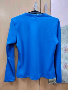 Stylish Blue Long Sleeve Crop Top (K)
