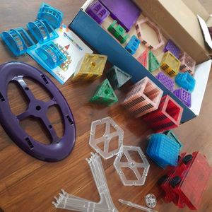 106 Pieces Imported Magnetic Tiles Set