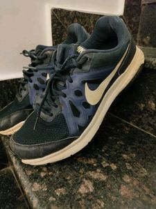 Nike Running Shoes- Uk 9- Rs 900 final price!