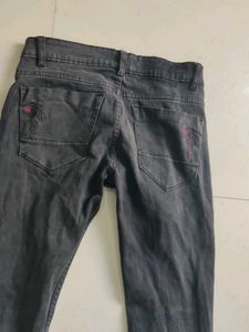 Simple Black Fashionable Jeans