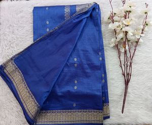 Women&#39;s Royal Blue Silk Saree With Blouse