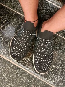 Comfortable Shoes-10 Inches