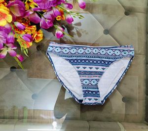 Elegant Print Imported Stuff