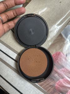 Used Mac Studio Fix Compact Shade 44.5 (dark)