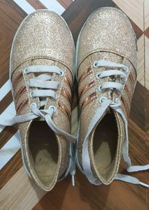 Glittery Shoes✨