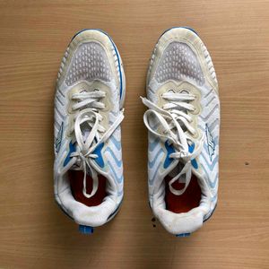 RED TAPE LACE UP SPORTS WALKING SHOES