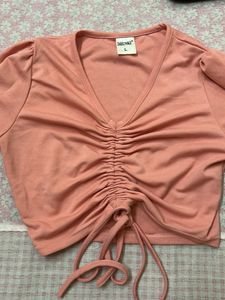 Cute Peach knot top 💕