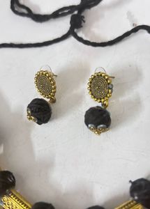 Choker Set