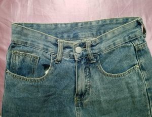 Urbanic Jeans High Waist, Fit 24/26, Brand New
