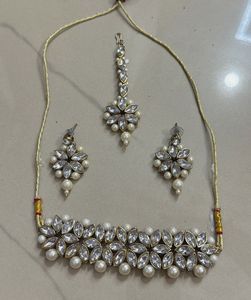 Elegant Pearl & Crystal Jewelry Set
