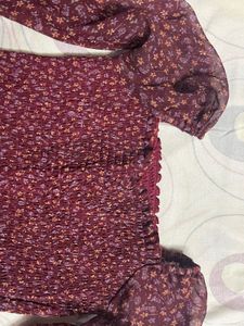 Floral Printed Square Neck Smocked Crop Top