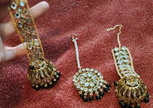 Black N Golden Jhumki And Maangtika Set