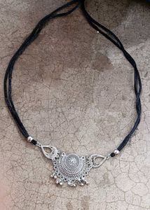 Silver Tone Necklace