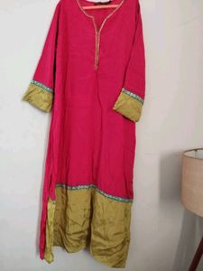 Pretty Embroidered Ethinic Kurta