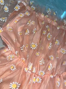 Daisy Print Mesh Top