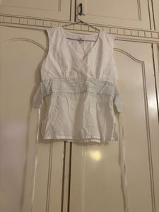 ANOKHI White Top with Belt