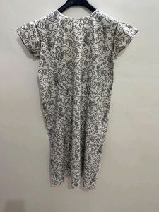 Women&#39;s Designer Kurta