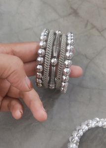 Bangles ( Pack Of 7 )