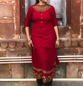 Elegant Red Embroidered Kurta