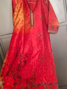 Red Colour Kurta set With Dupatta For Wome