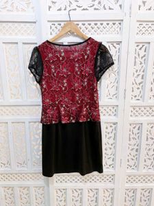 Elegant Black &amp; Red Floral Laced Dress A