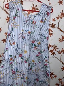 Multicoloured Kurta With Flower Embroidery💐