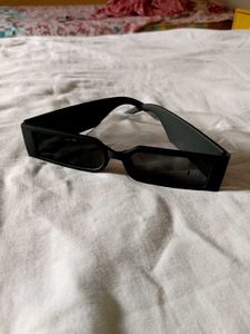 Edgy Rectangle Sunglasses