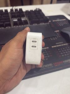 Spigen 65w Gan charger