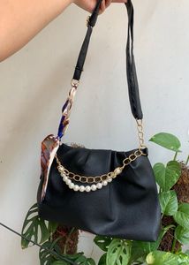STYLISH SLING BAG