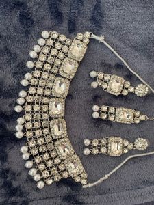 Necklace Earring Maang Tikka Set