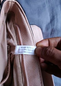 👜 Crossbody Bag Peach Colour